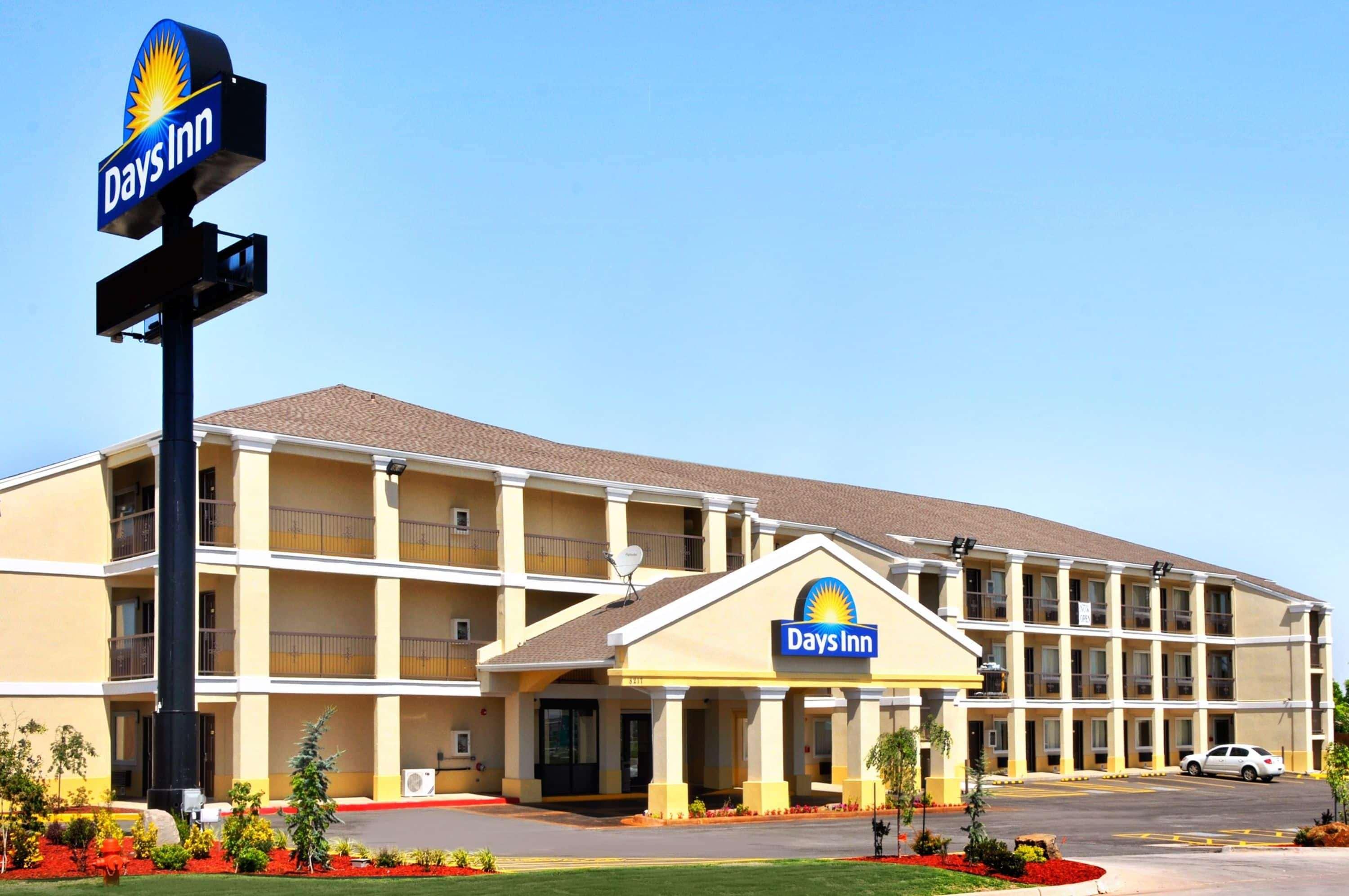 Days Inn By Wyndham Oklahoma City/Moore Bagian luar foto