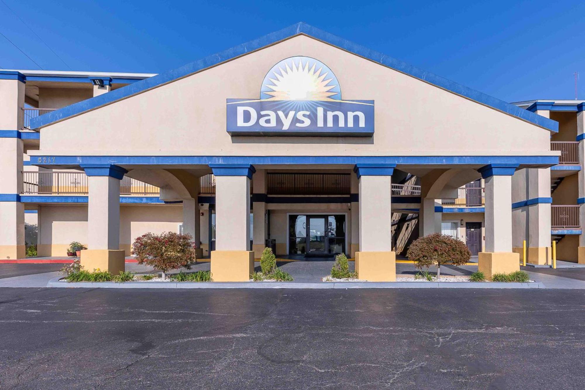 Days Inn By Wyndham Oklahoma City/Moore Bagian luar foto