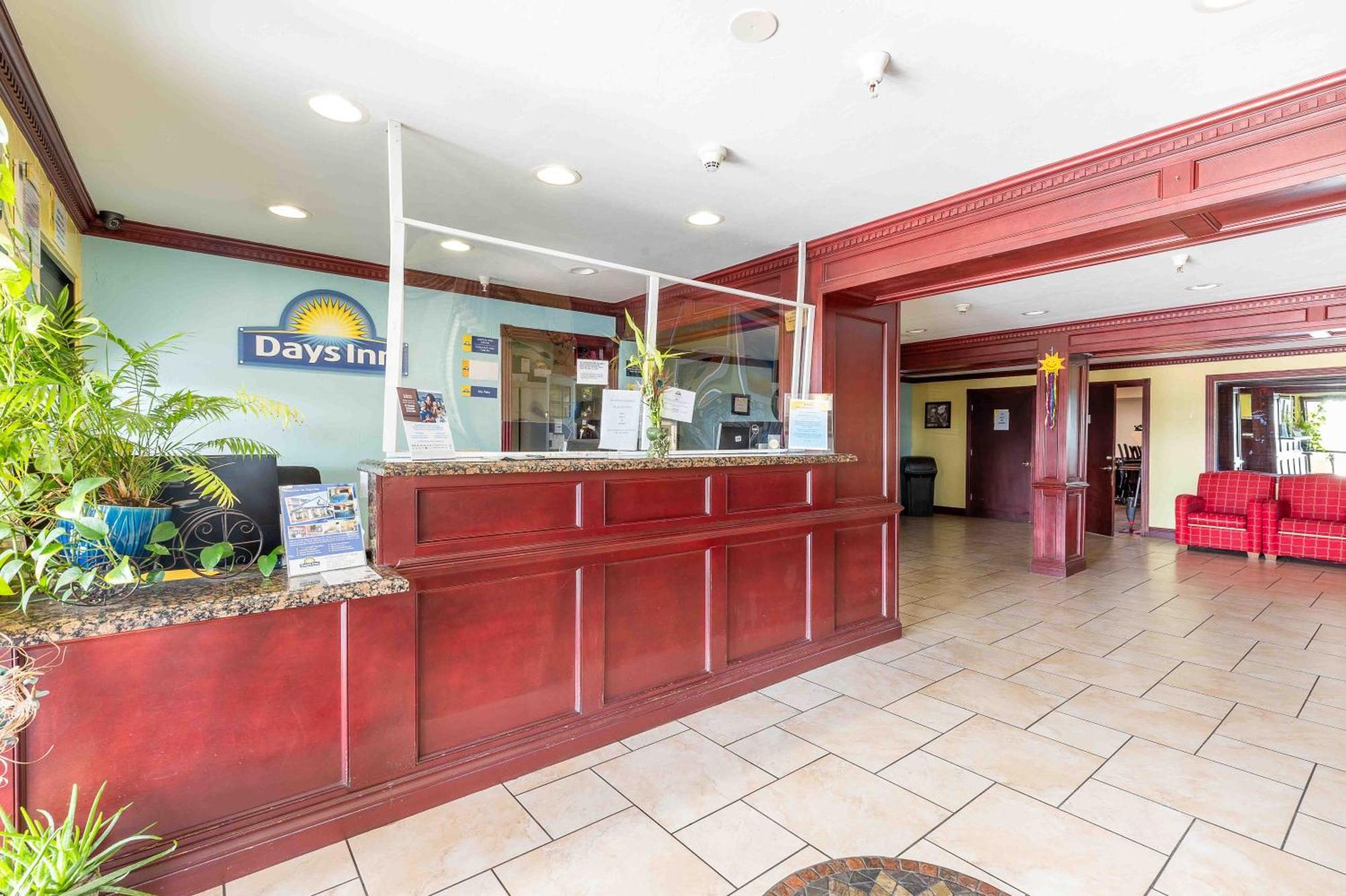 Days Inn By Wyndham Oklahoma City/Moore Bagian luar foto